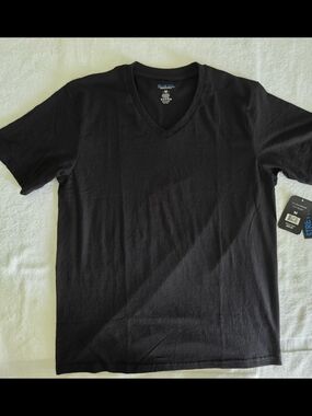 Men's V-Neck Tee - Black